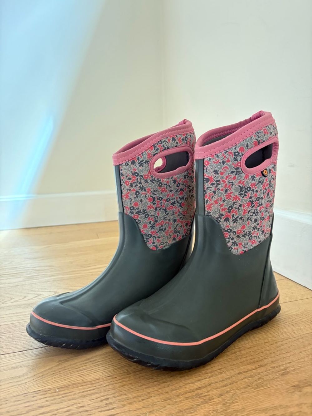 Bogs girls boots